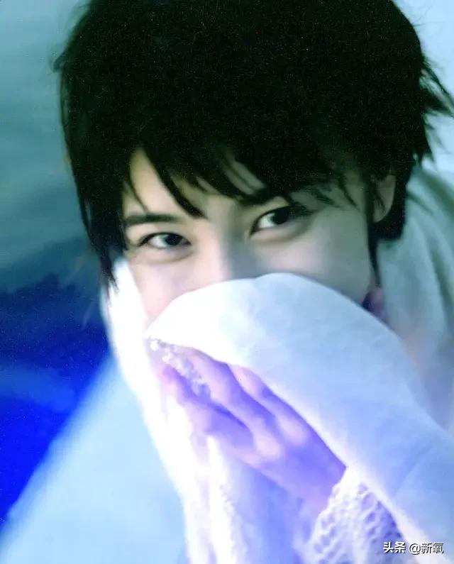 绝美治愈系巨星也选择自杀...今年到底怎么了？