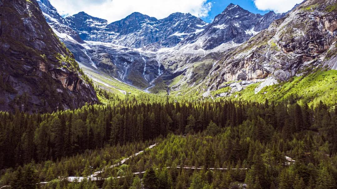 人生必走的经典户外线路,中国最虐的徒步线