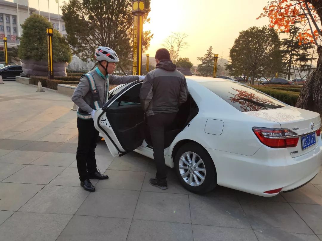 滴滴代驾师傅的心酸事,代驾小哥寒风中苦等3小时