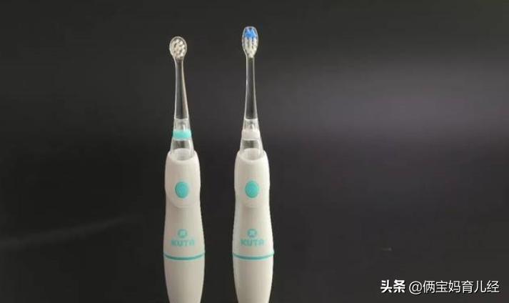 电动牙刷刷牙正确使用方法图解,电动牙刷刷牙的正确方法视频教程