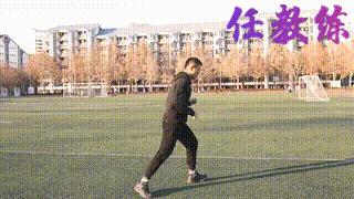 足球运球绕杆教学及训练方法,足球绕杆中考标准动作视频示范