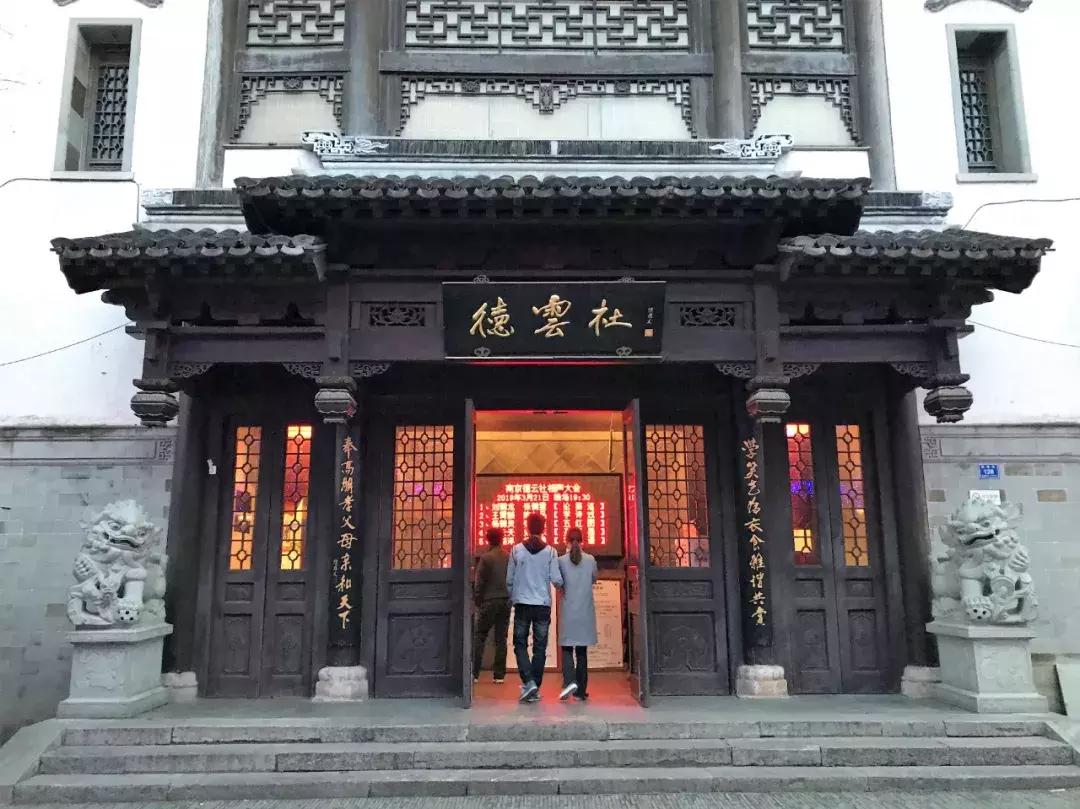 旧厂房改造文创园,淄博文创集市旧厂房改造陶艺