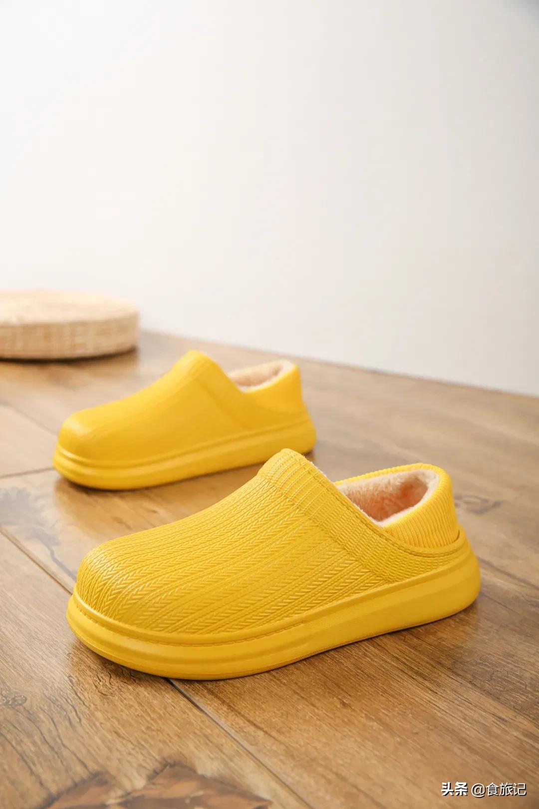 穿上这棉拖，如同踩在大朵棉花上，不怕水防滑、1秒解压，巨舒服