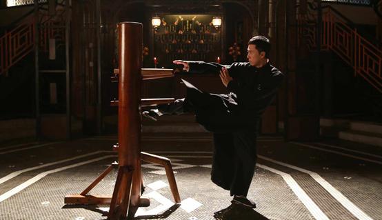 咏春拳到底多厉害？郭晨冬揭秘：在传武里能打但比不了搏击