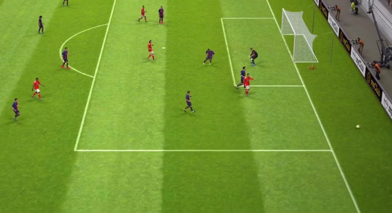 实况足球黄传维埃拉后腰加点,实况足球被低估的球员