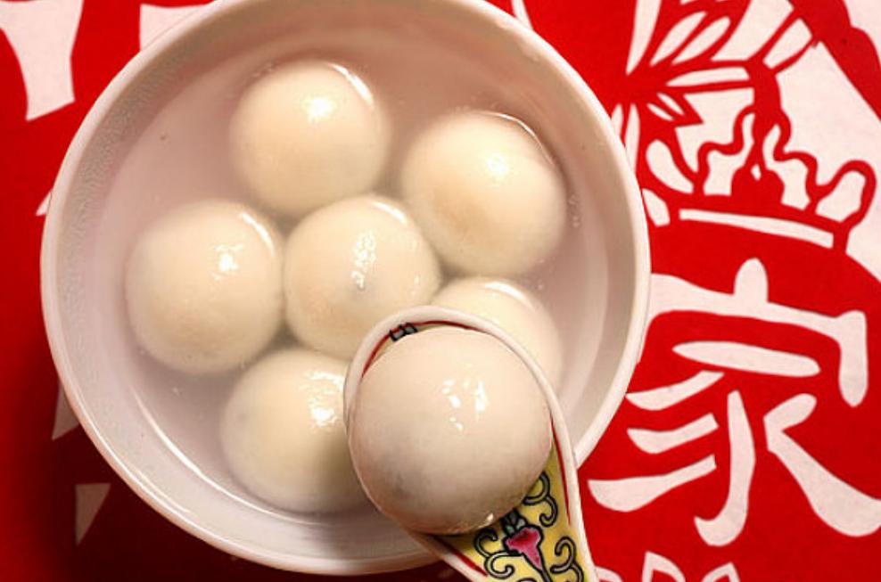 中国人吃西瓜日本人吃西瓜,日本人吃中国汤圆视频