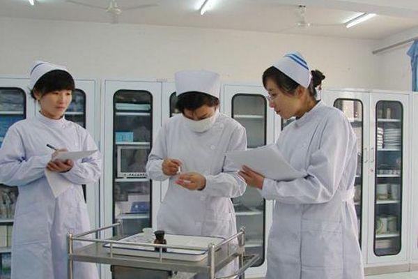 错用雾化药冲管！这事儿不单单是当事护士的错