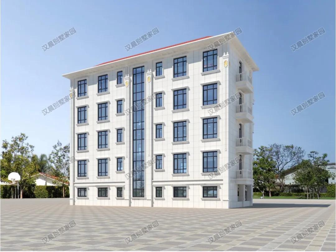 福建莆田张先生家的4层欧式现代别墅，两侧的楼梯亮了！