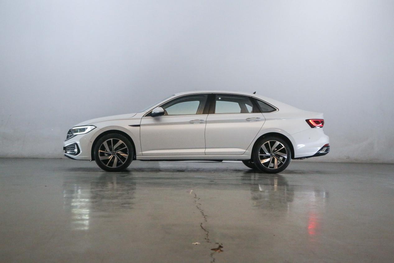 轿车大众速腾,大众紧凑型轿车速腾