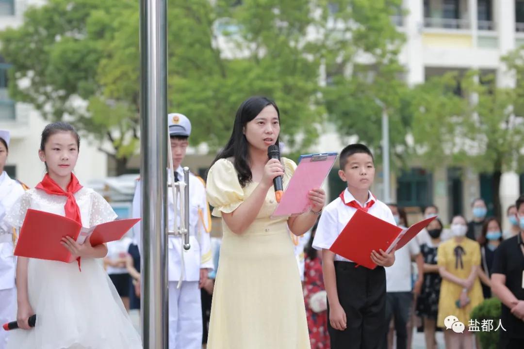 现场直击开学的视频,开学第一课现场直击