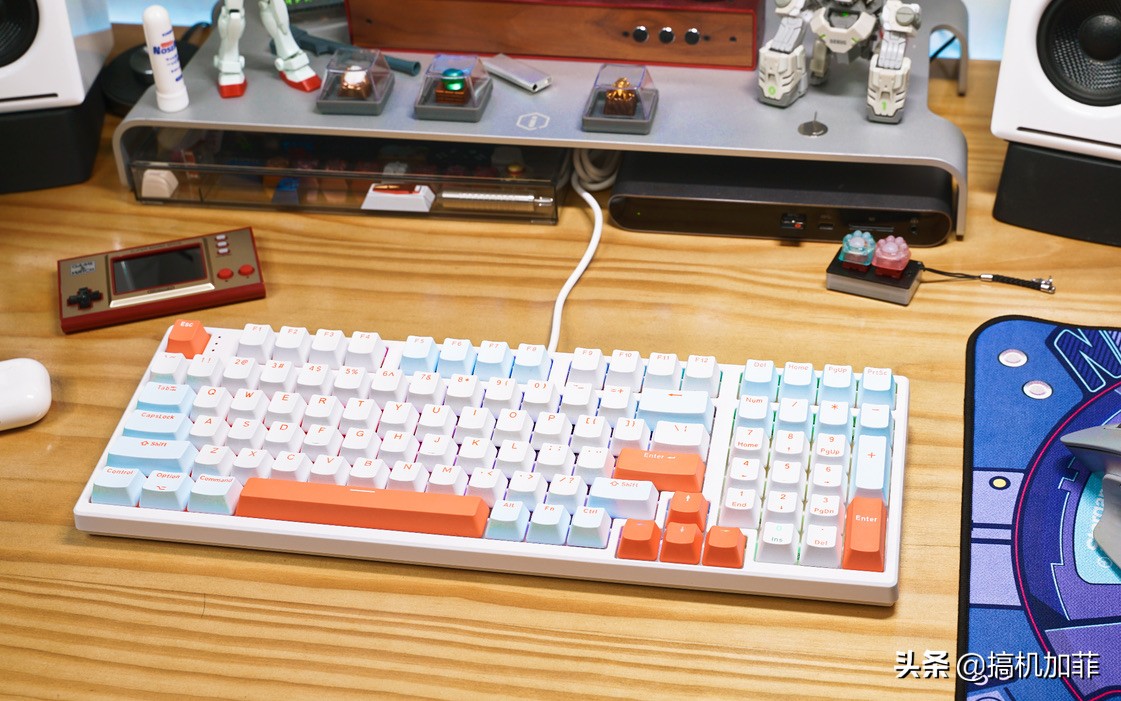平淡的美，HELLOGANSSHS98T无线三模键盘上手