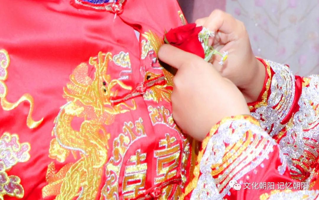 婚礼的习俗端洗脸水要说话,婚礼的习俗也特别朴实