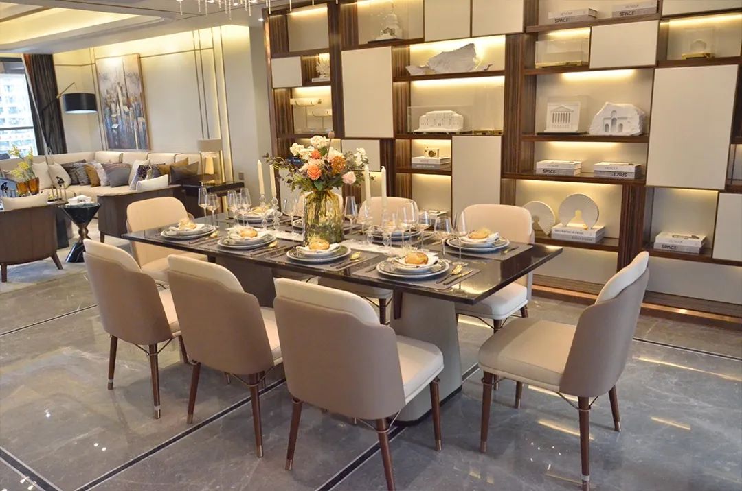 看完毫不犹豫就付款，究竟是谁，买走了赤坎豪宅