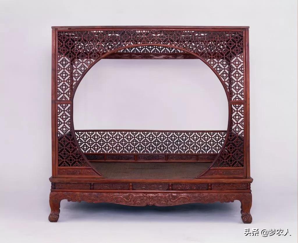 老木匠说“凳不离三、门不离五、床不离七、棺不离八、桌不离九”