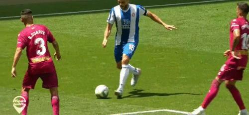 时隔两年再破门武磊替补献绝杀,武磊首次首发表现