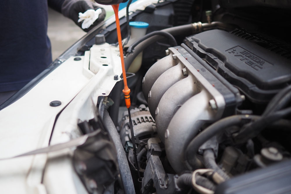 保养汽车要不要拿着保养手册,收藏汽车需要哪些手续