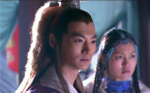 黄衫女子跟尹志平有关吗？她到底是小龙女还是郭芙的后人？