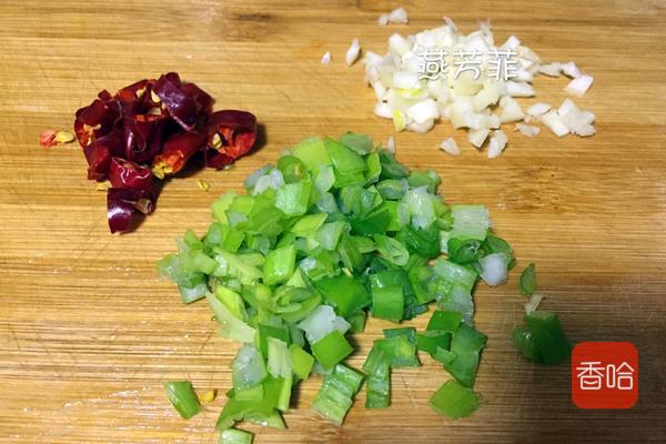 嘎嘣脆的腌黄瓜你喜欢吗,奶奶30多年腌制黄瓜秘方