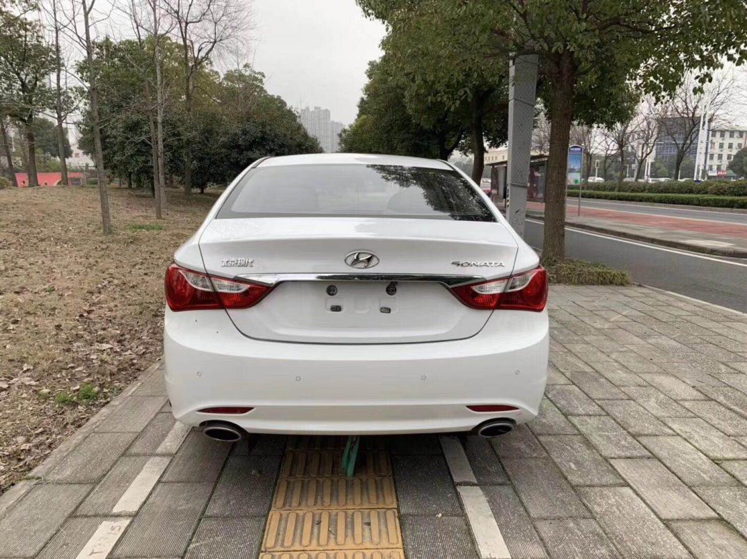 二手现代索纳塔哪款最值得买,索纳塔8二手2013款自动豪华