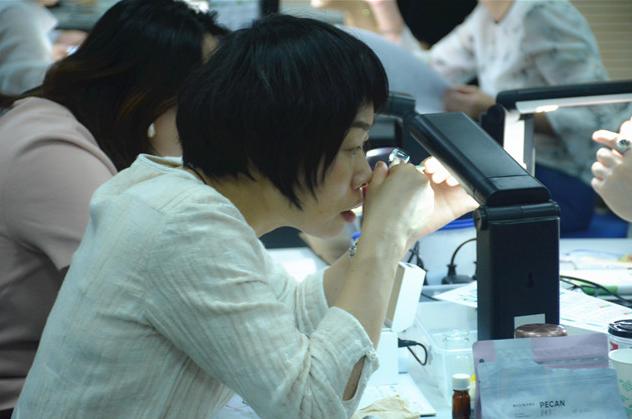 大学比较冷门却很赚钱的专业,推荐十个冷门又挣钱的专业