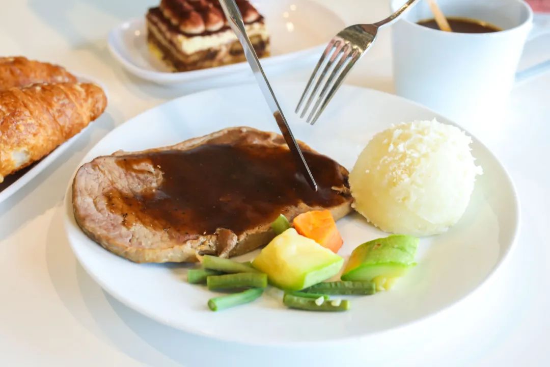 对不起，我要给宜家泼盆冷水...