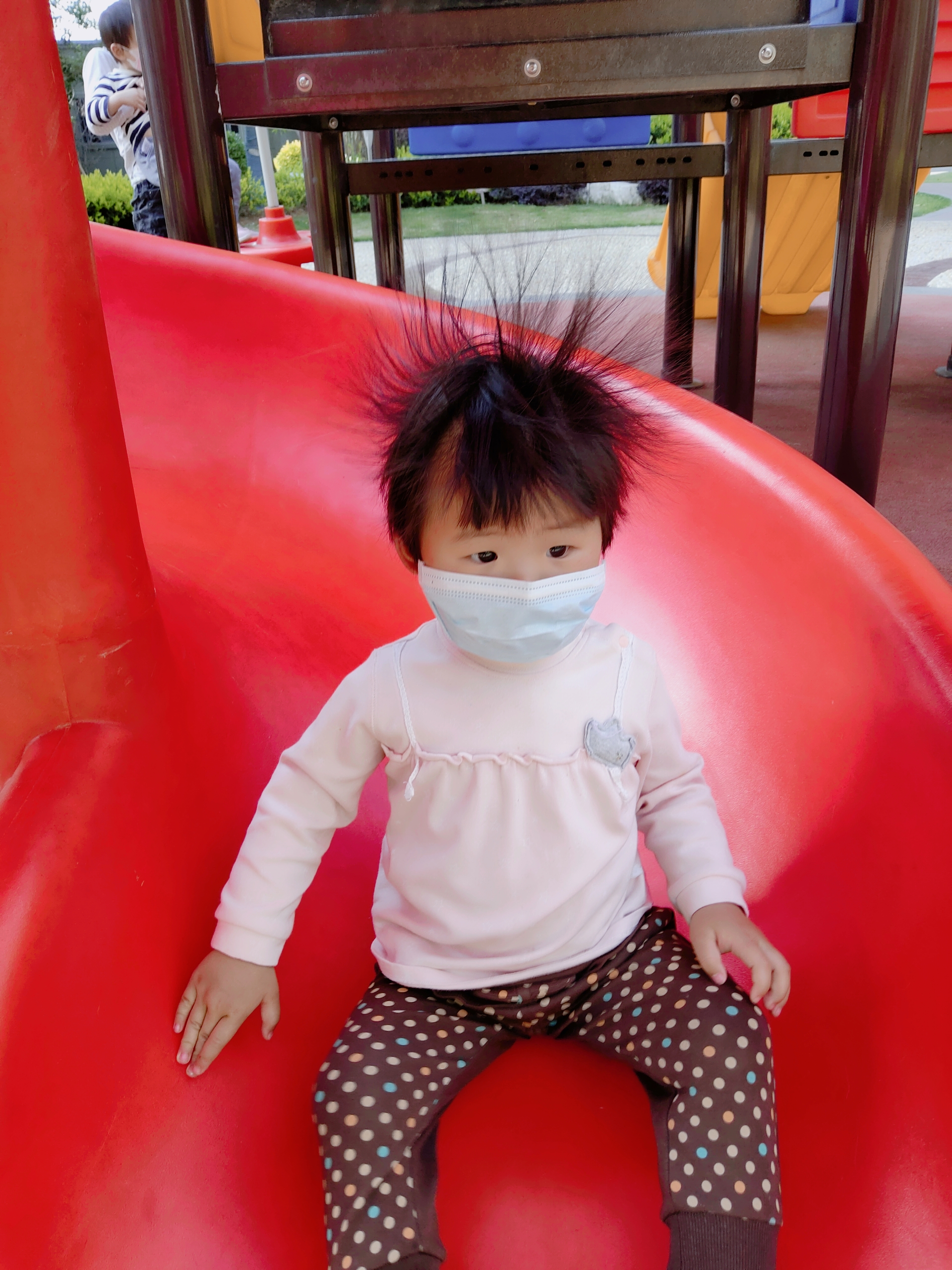 宝宝被电了有什么危害,宝宝被静电电到了怎么办