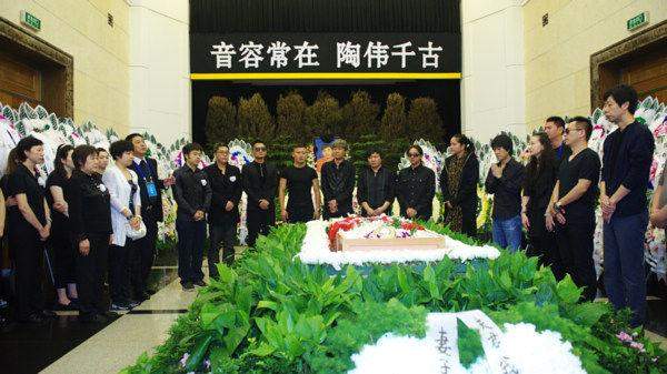 吕丽萍前夫的照片,吕丽萍前夫谁