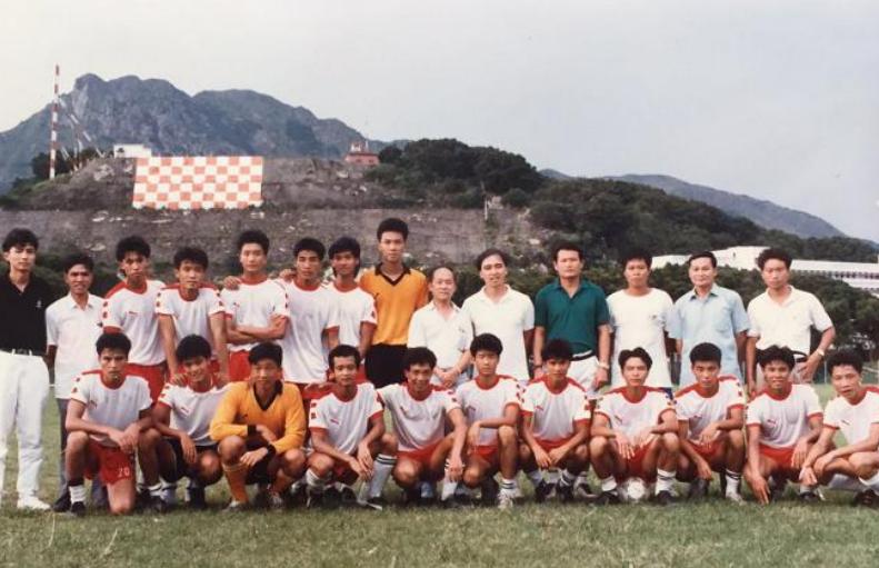 渚犲琛岃皥璁虹煶鐮村ぉ,鑳″織鍐涗緺瀹㈣閲囪