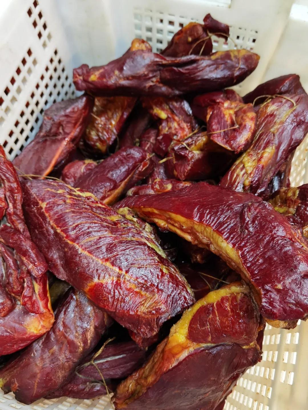 美丽伊犁简介,美丽新疆伊犁