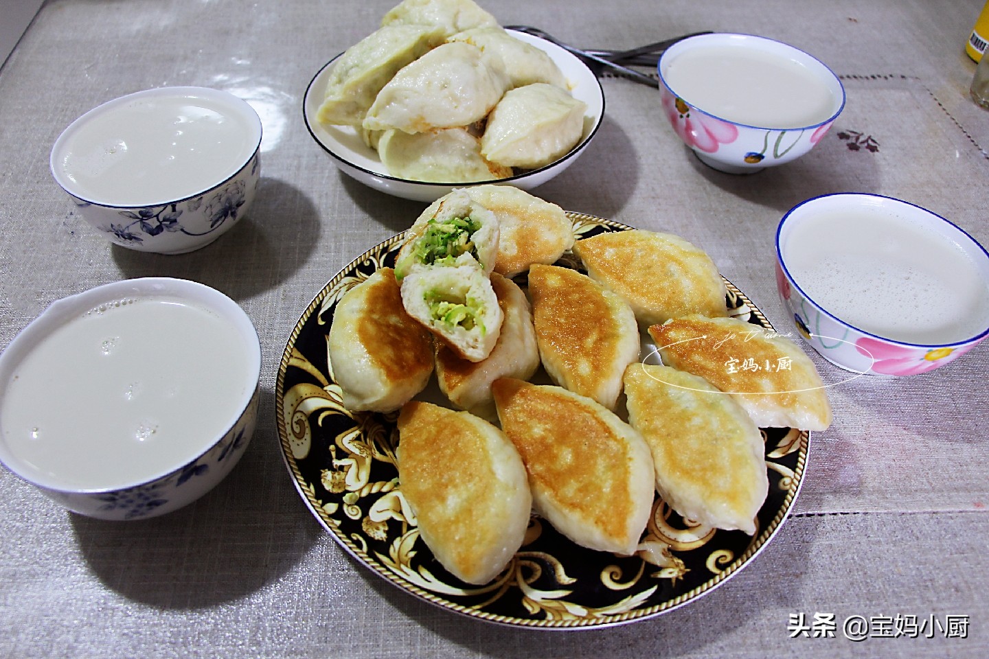 勤快的宝妈大早上起来做饭,勤快宝妈早餐食谱