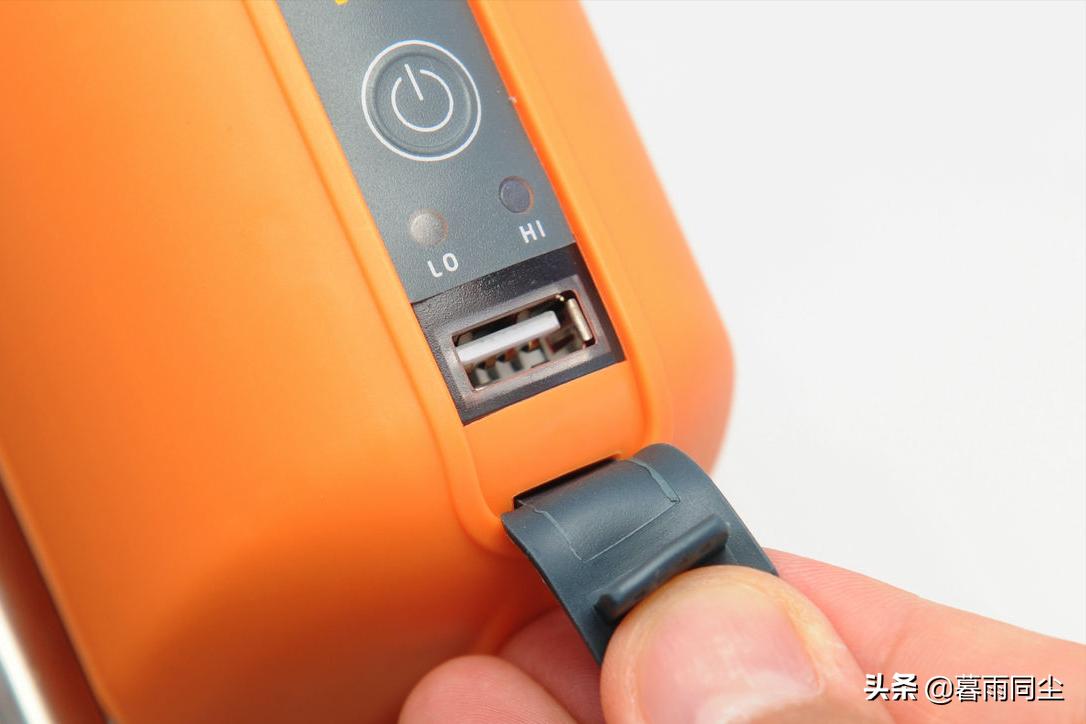 野外露营手机怎么充电,户外露营帐篷如何给手机充电