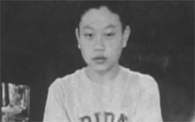 “玫瑰少年”叶永志，因举止像女生被扒裤检查，生命定格在15岁