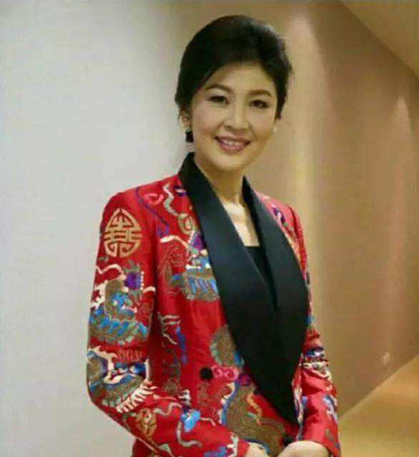 英拉近照,英拉年轻惊艳写真大片