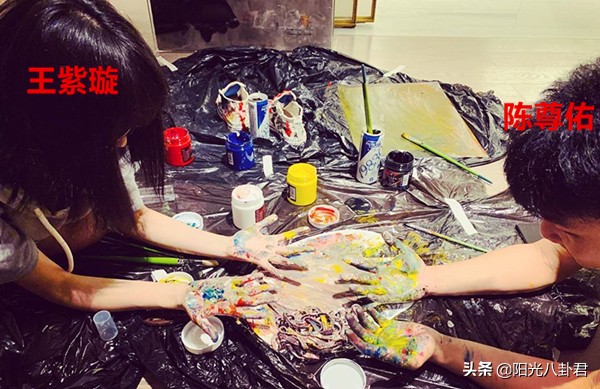 陈坤晒儿子帅气校服照,陈坤17岁儿子