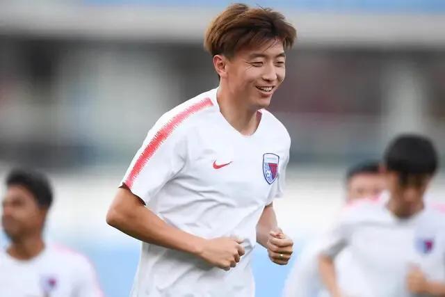 李铁和王霜捐款多少,男足王霜捐款武汉