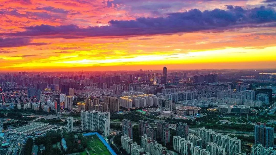 郑州,66岁的中场战事