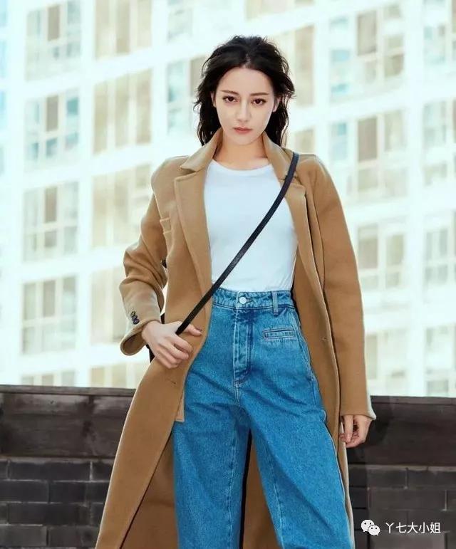 秋冬一定要穿出时髦贵气感,今年秋冬最时髦的颜色搭配