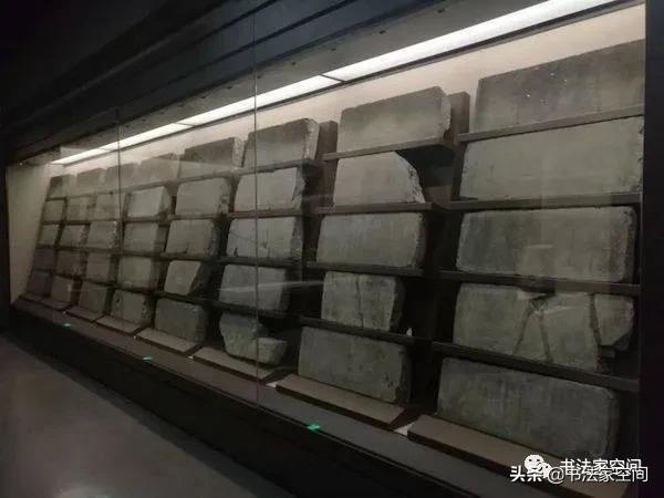 《秋月帖》底侃“书圣”