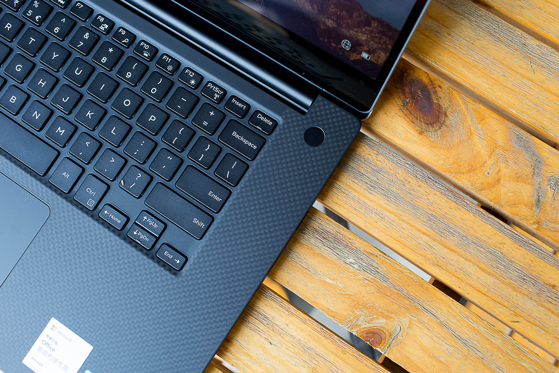 戴尔xps157590屏幕刷新率,dellxps159570测评