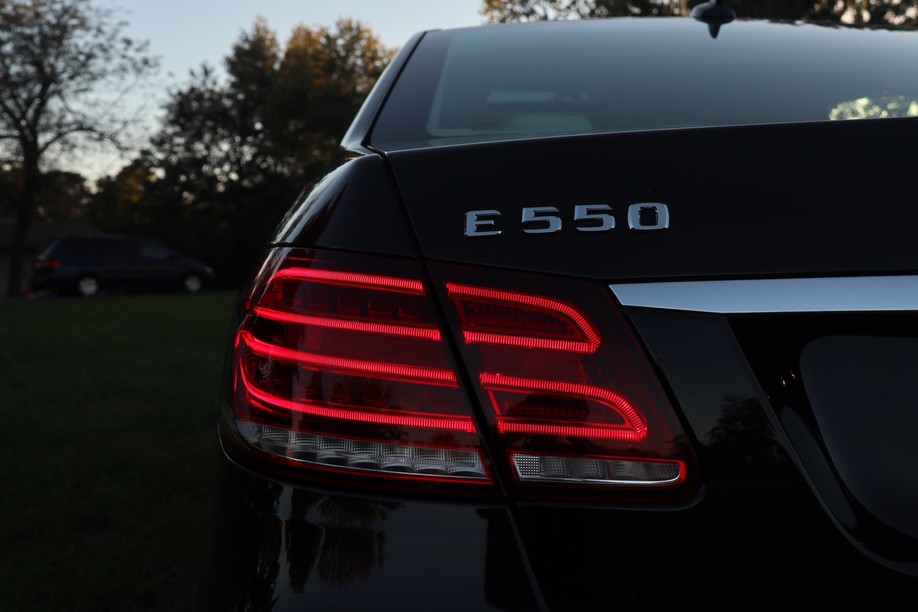 奔驰e550运动版,e550奔驰新款