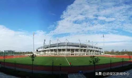 公共运动场地,成都室内大型运动场地