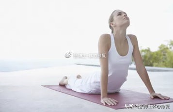 腰骶骨痛的康复训练动作,坐骨神经痛连带腿疼锻炼方法