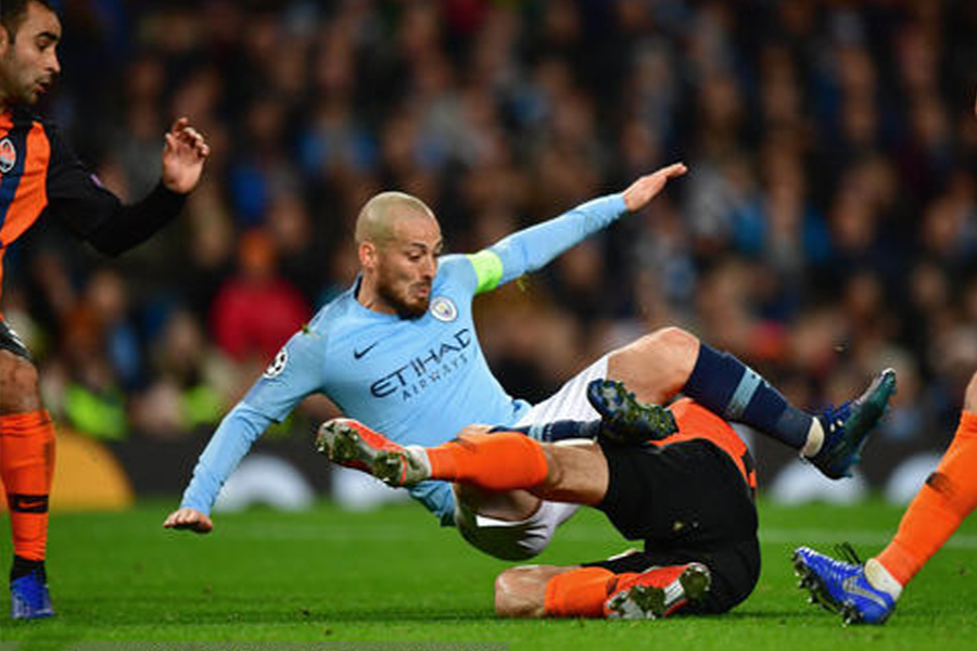 假摔跳水什么意思,假摔是足球的基本技术吗