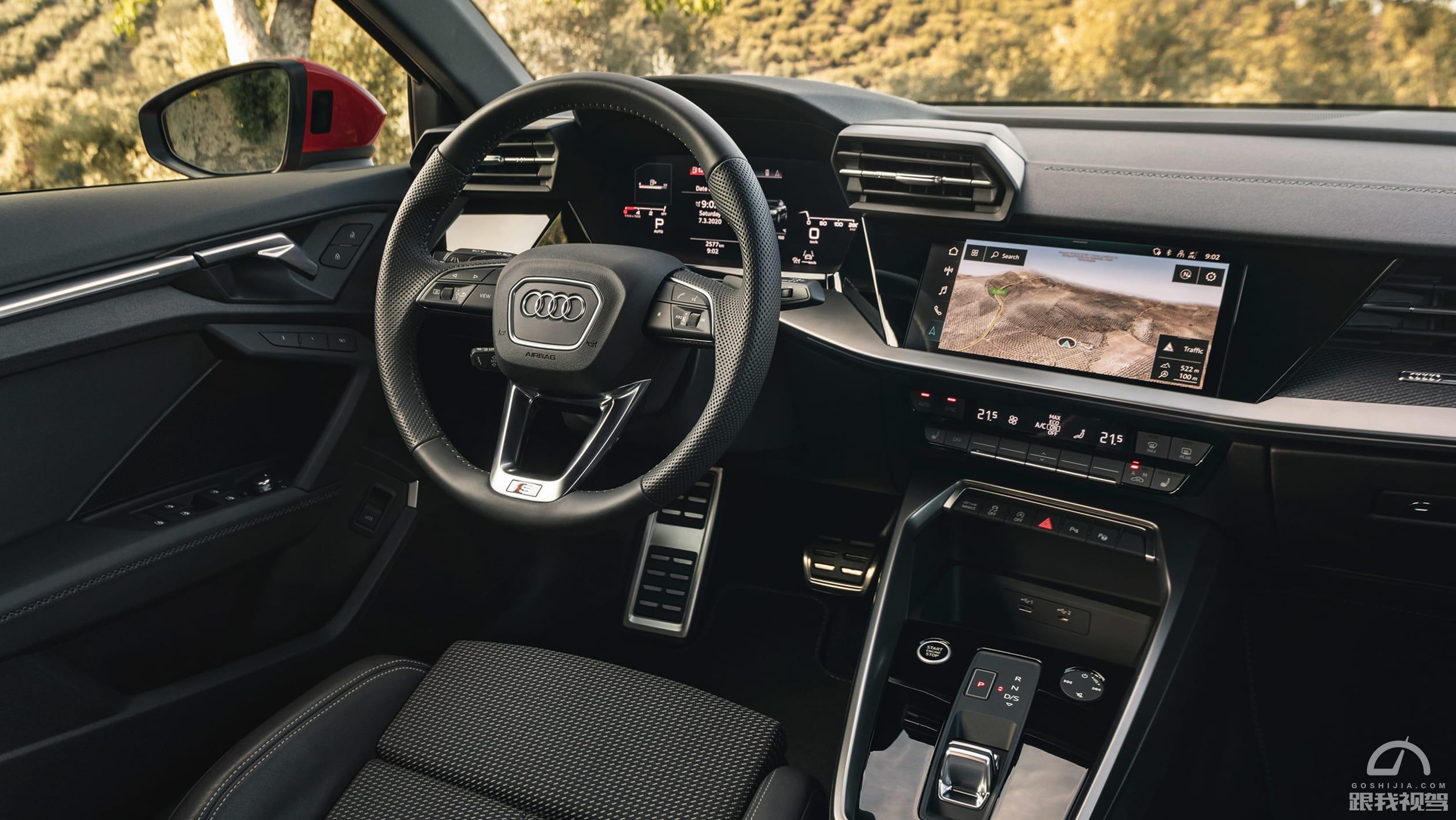 奥迪a3两厢是前驱还是后驱,宝马1系125i曜夜版和奥迪a3