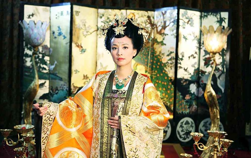 张庭50岁越活越潇洒,张庭50岁活成18岁让人羡慕的模样