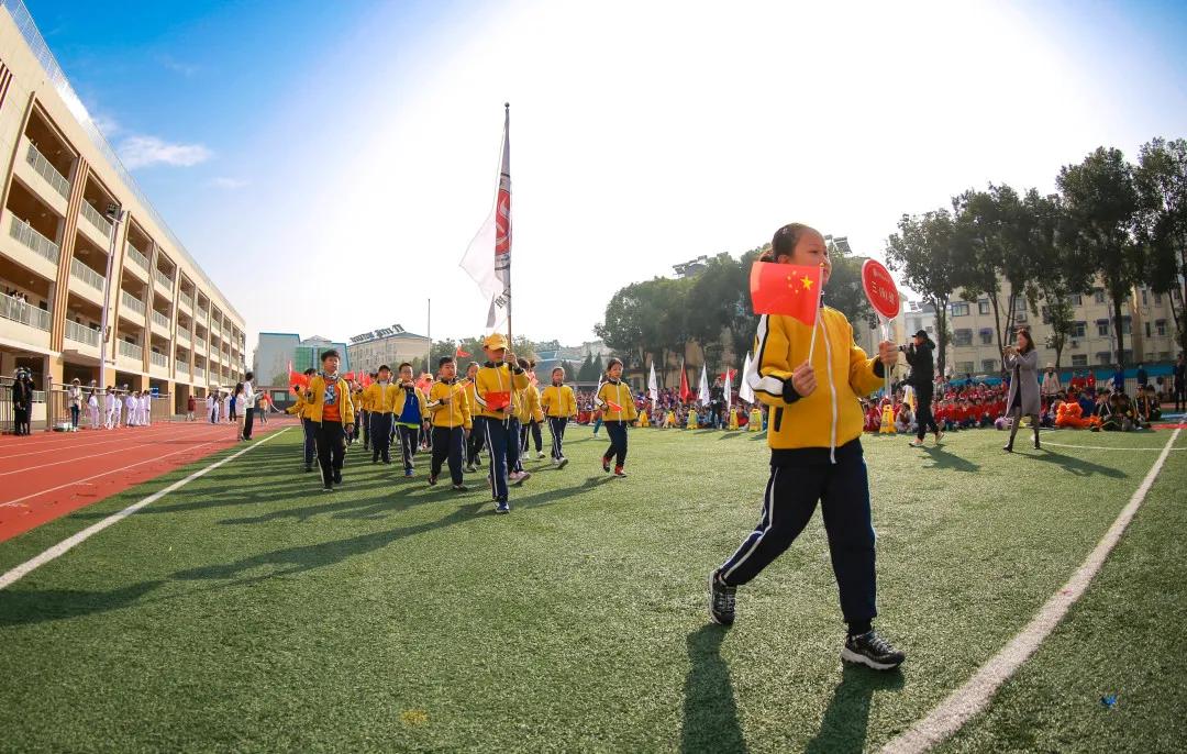 击剑校园比赛,学校击剑运动会