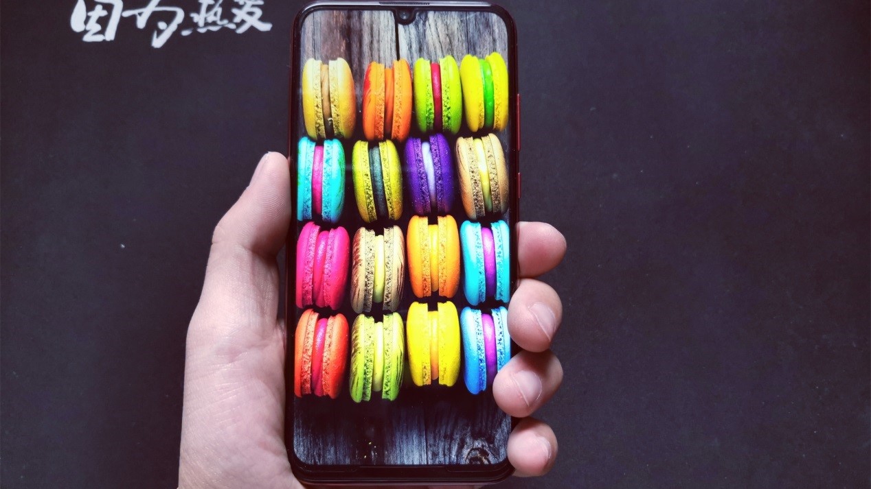 荣耀10和荣耀10青春版哪个更好,荣耀10比荣耀10青春版哪个好