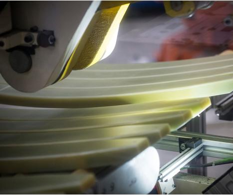 澶嶅悎鏉愭枡鏉跨哀搴旂敤,澶嶅悎鏉愭枡鏉跨哀鎵胯浇鑳藉姏