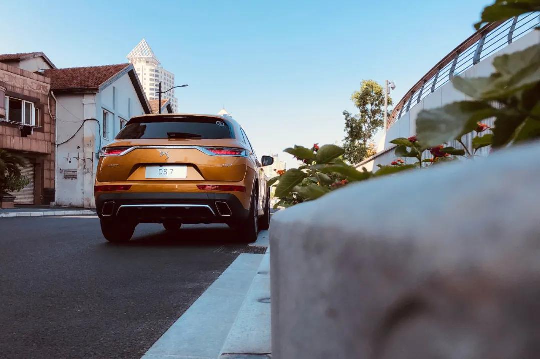 解锁小马路丨与来自时尚之都的DS7,望尽承载百年历史的外马路