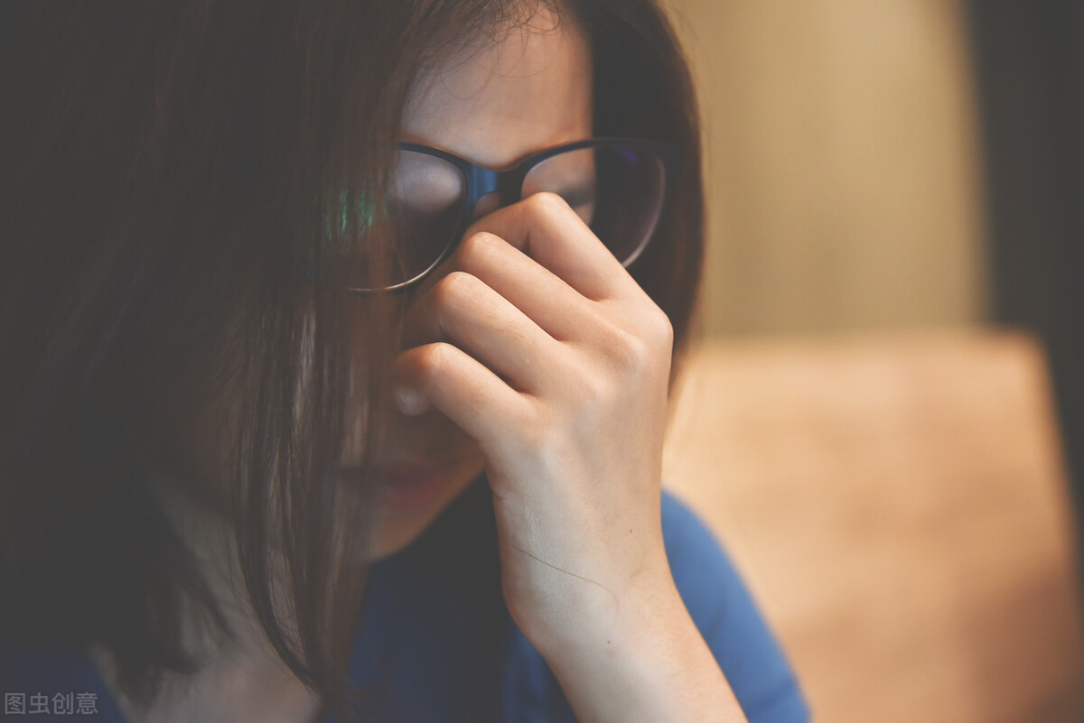 心理经常胡思乱想是怎么回事,心理学如何减少心理内耗